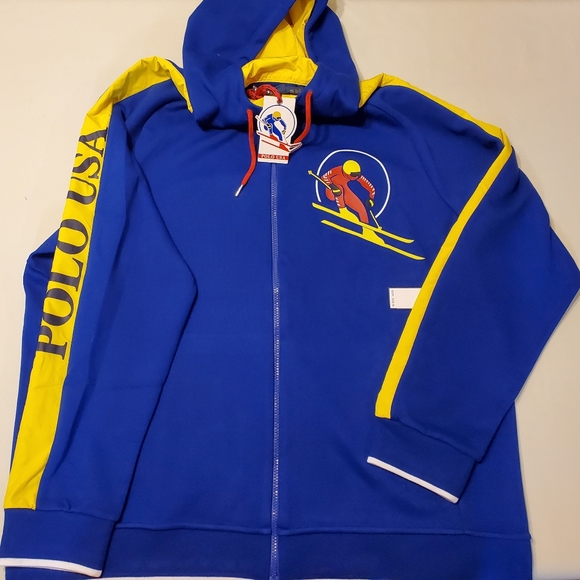 pull and bear logo hoodie women's